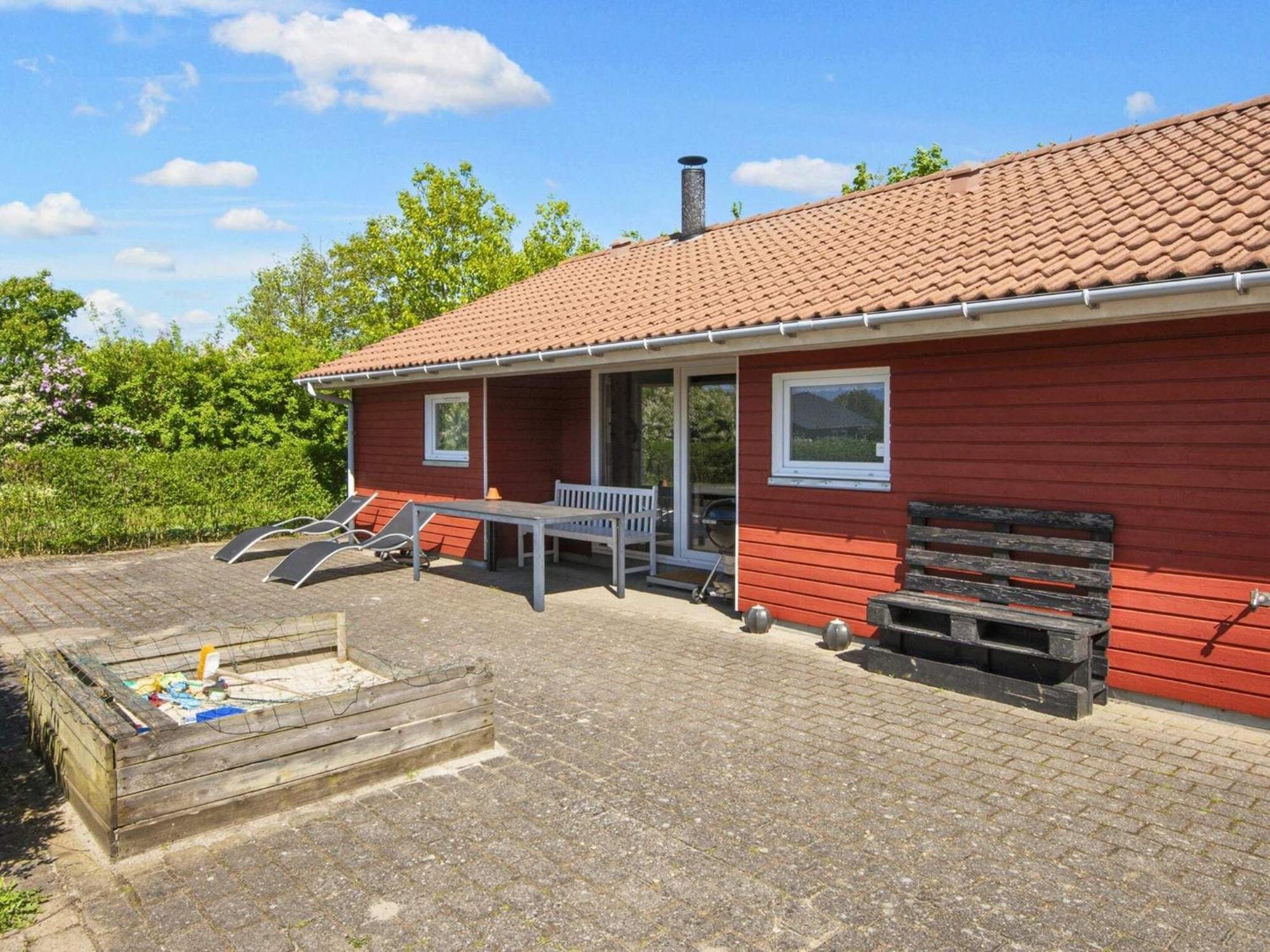 6 Person Holiday Home In Tarm Exterior foto